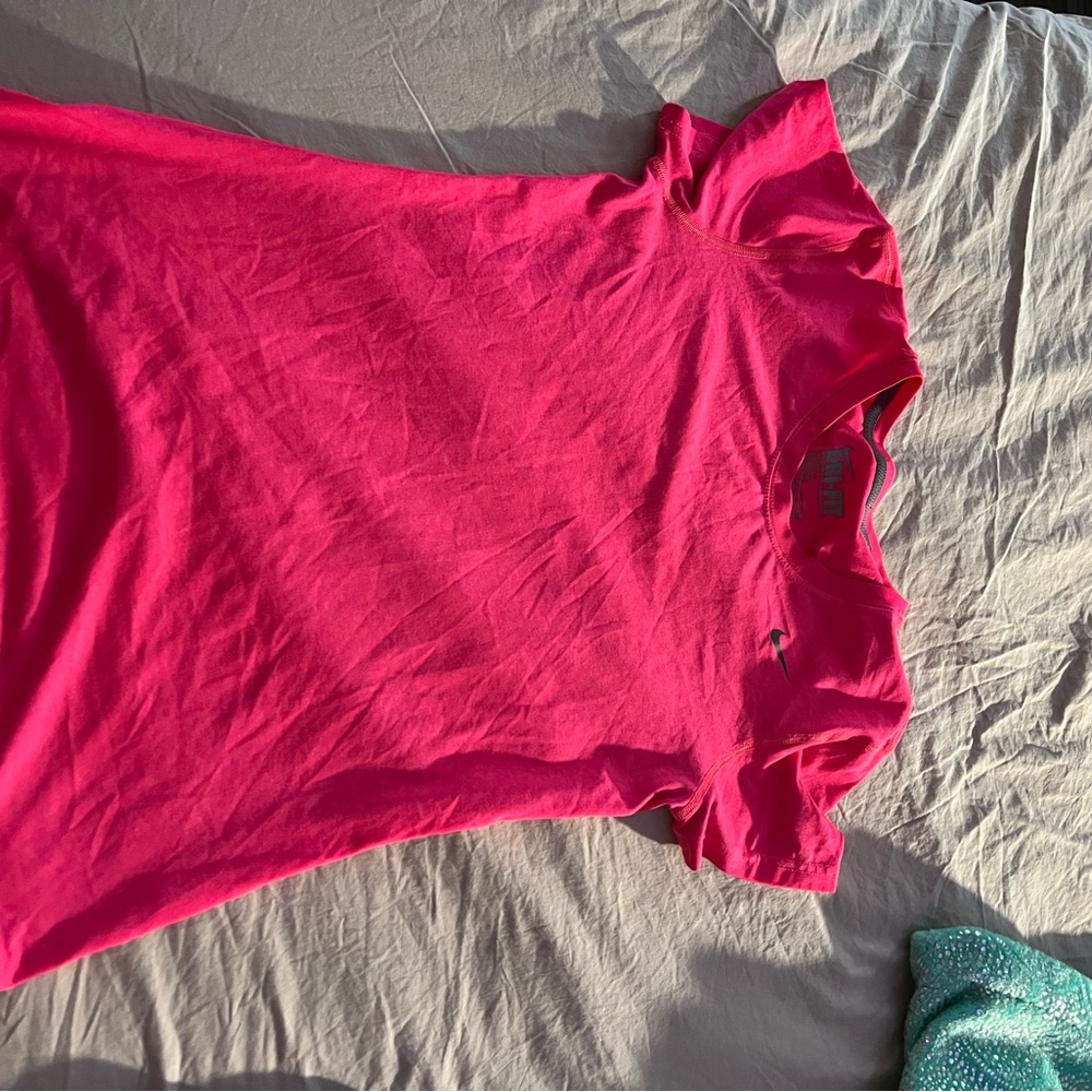 nike top